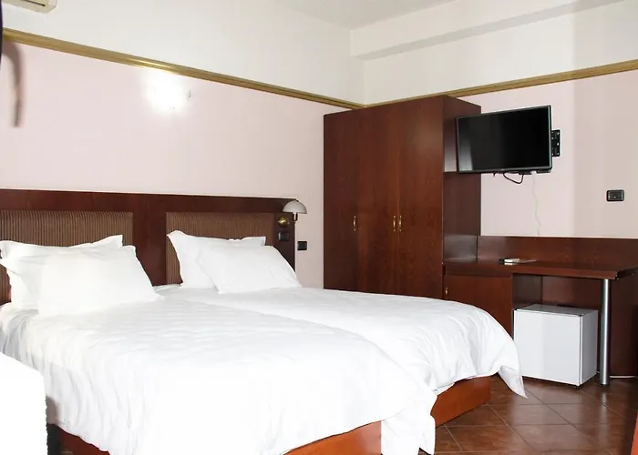 Elysee 4* Tirana