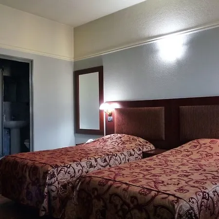 Elysee 4* Tirana