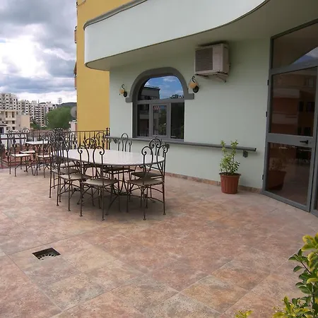 Elysee Hotell