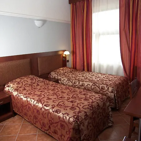 Elysee Hotell