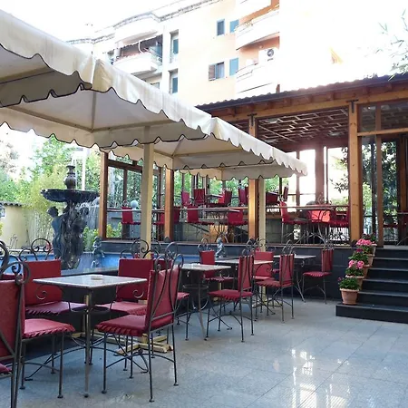 Elysee Hotell Tirana