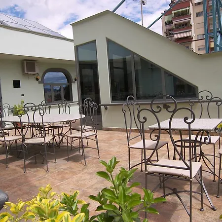 Hotell Elysee Tirana