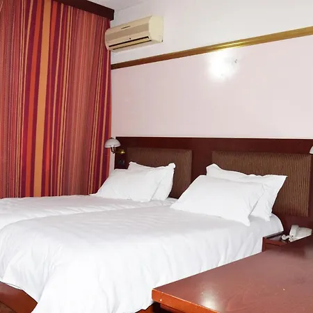 Отель Elysee 4*