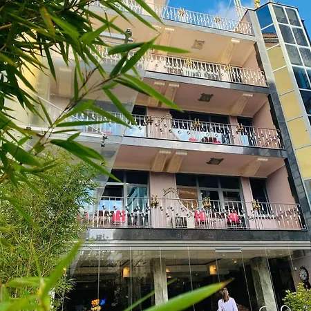 Elysee Hotel Tirana