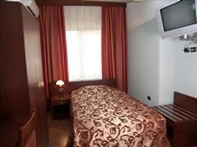 Elysee Hotell 4*
