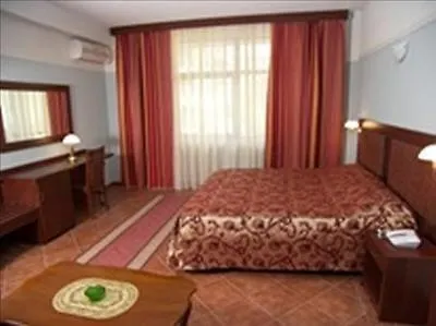 Elysee Hotell 4*