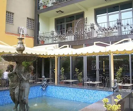 Elysee Hotell