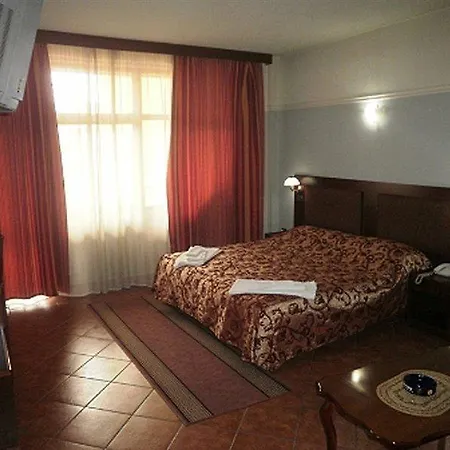 Hotell Elysee Tirana