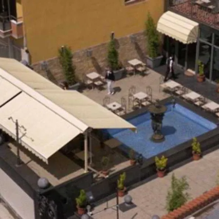 Elysee Hotell 4*