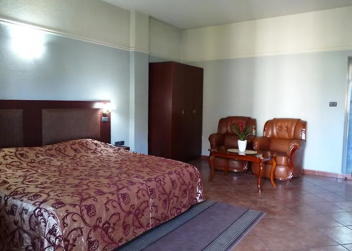 Отель Elysee 4*